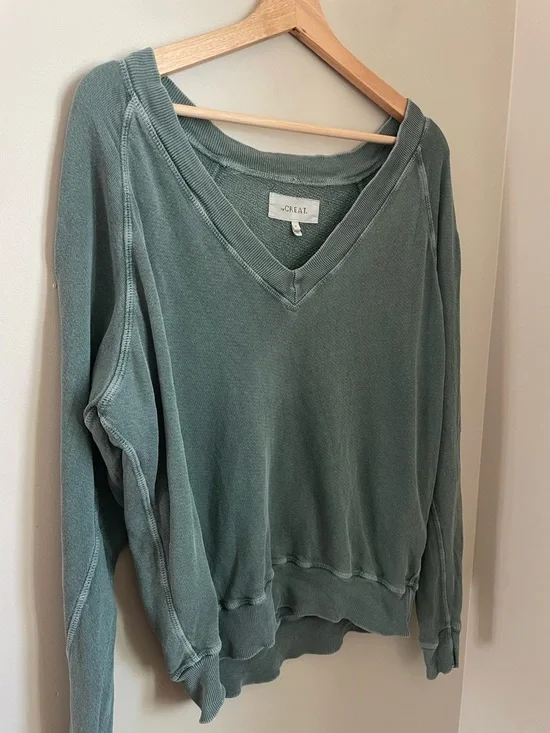 The GREAT V Neck Raglan Vintage Style Sweatshirt Green Size 0 or XS - Picture 3 of 10